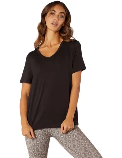 Best deal 😍 L'URV Eden Sports Tee Black 😉