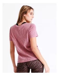 Flash Sale 🌟 Chloe & Lola Twist Front Burnout Tee In Pink ⌛ -Cheap Sports-Tops Shop unnamed file 426