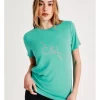 Coupon 👍 Chloe & Lola Sydney High Low Logo Tee In Jade ⌛ -Cheap Sports-Tops Shop unnamed file 436