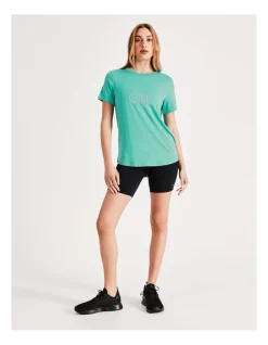 Coupon π Chloe & Lola Sydney High Low Logo Tee In Jade β 11 Coupon π Chloe & Lola Sydney High Low Logo Tee In Jade β -Cheap Sports-Tops Shop unnamed file 438
