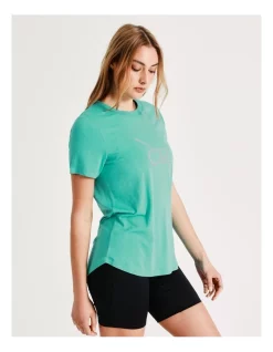 Coupon π Chloe & Lola Sydney High Low Logo Tee In Jade β 14 Coupon π Chloe & Lola Sydney High Low Logo Tee In Jade β -Cheap Sports-Tops Shop unnamed file 441