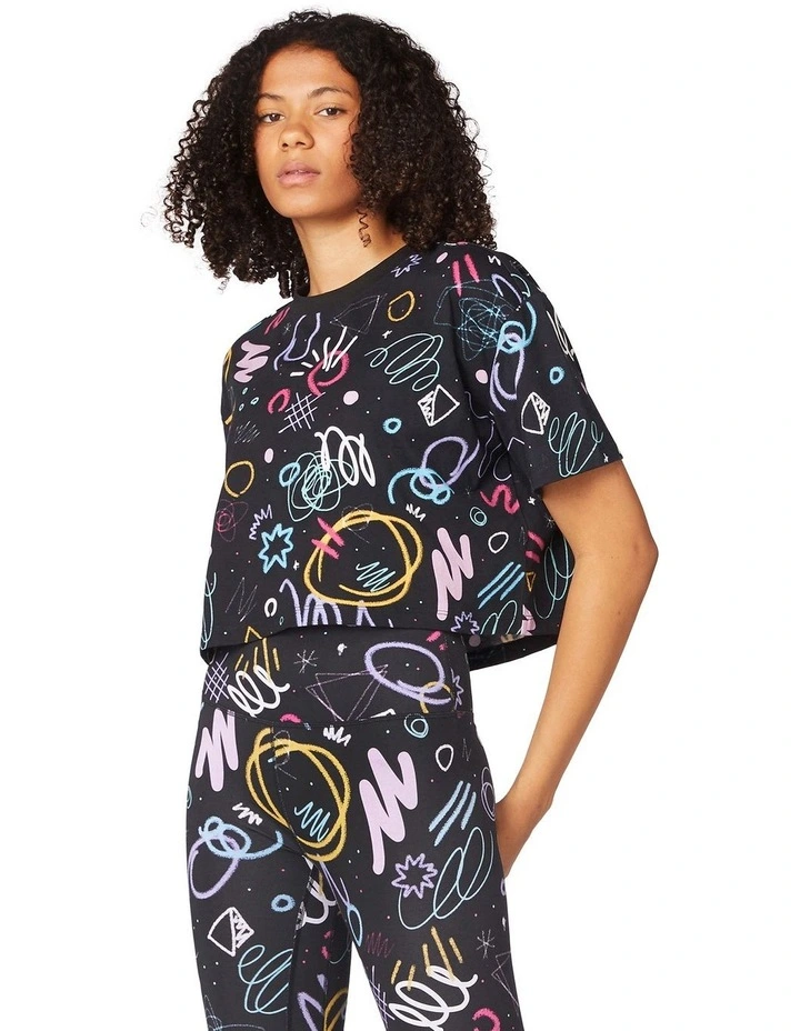 Discount ❤️ L'URV Scribble Printed Cropped Tee Multi ⌛ 4 Discount ❤️ L'URV Scribble Printed Cropped Tee Multi ⌛ - Image 2